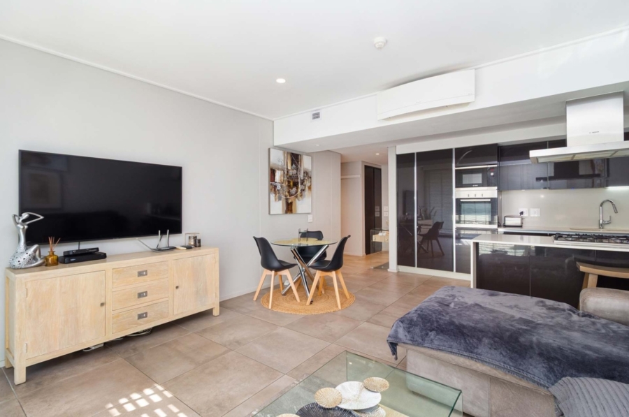 1 Bedroom Property for Sale in Green Point Western Cape